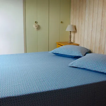 D'hotes Proche Du Pal-badiane- *