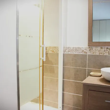 Bed & Breakfast D'hotes Proche Du Pal-badiane- *